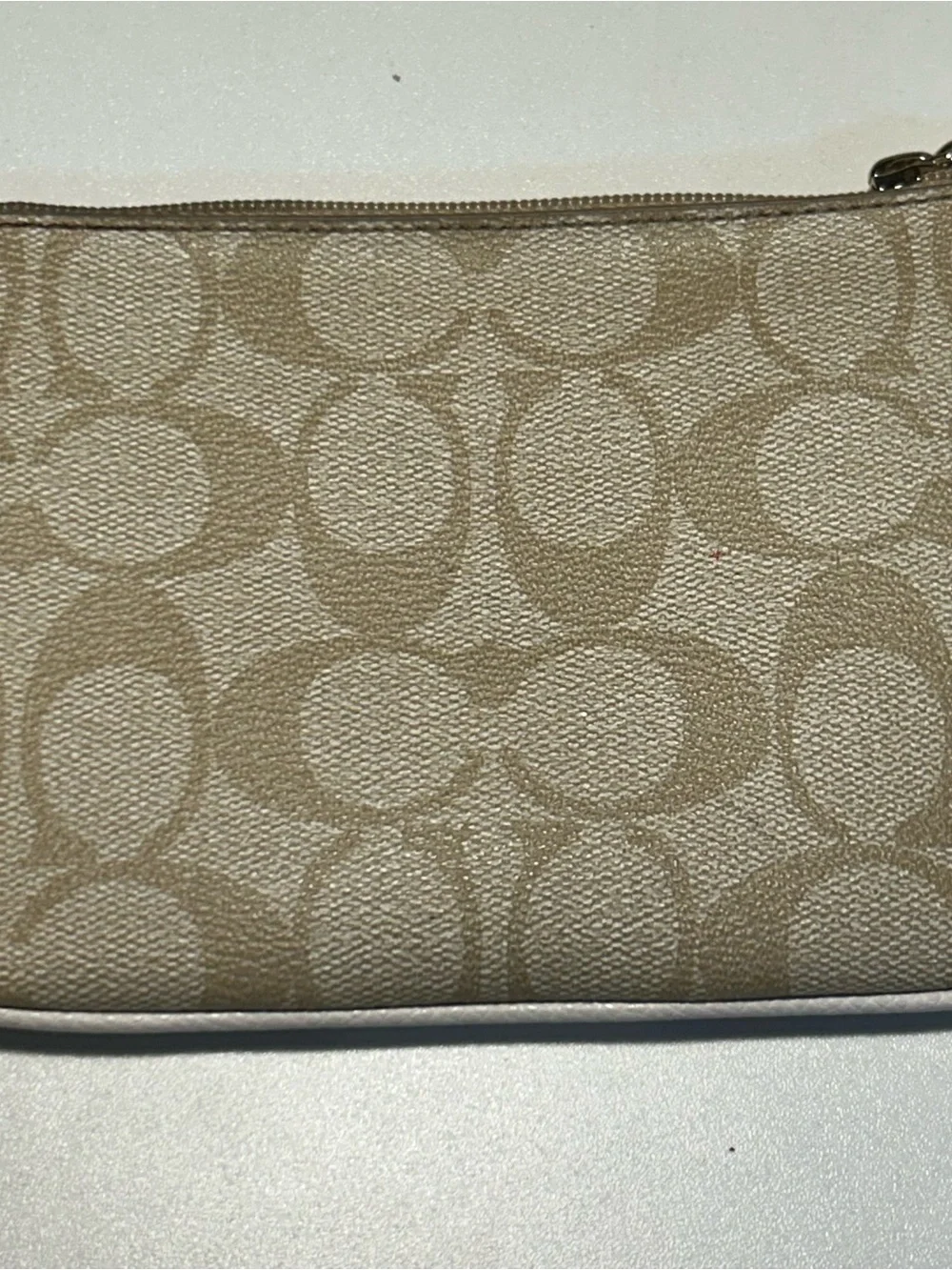 Coach Signature Canvas Zip Wristlet in Neutral Khaki Cream includes hang tag